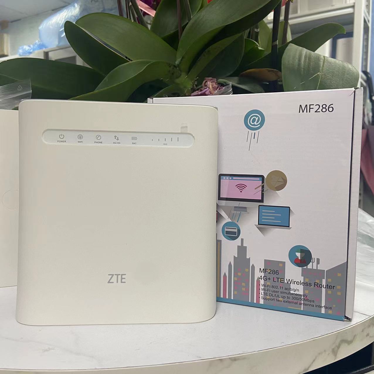 ZTE MF286 4G LTE Cat6 Wireless CPE Router